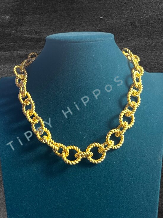 TORY BURCH Gold-Tone Chunky Rope Chain Link Necklace With Toggle Clasp - Picture 6 of 8